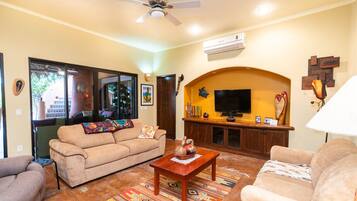 تلفزيون، كُتُب