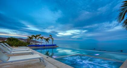 Ocean Front Infinity Pool, Rooftop Patio
