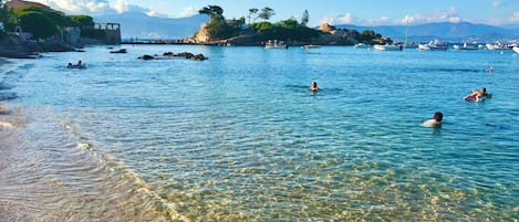Vlak bij het strand