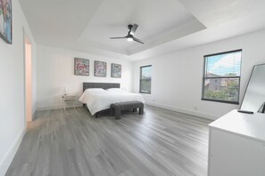 4 chambres, fer et planche Ă repasser, Wi-Fi, draps fournis