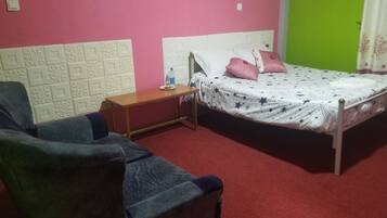 Desk, laptop workspace, free WiFi