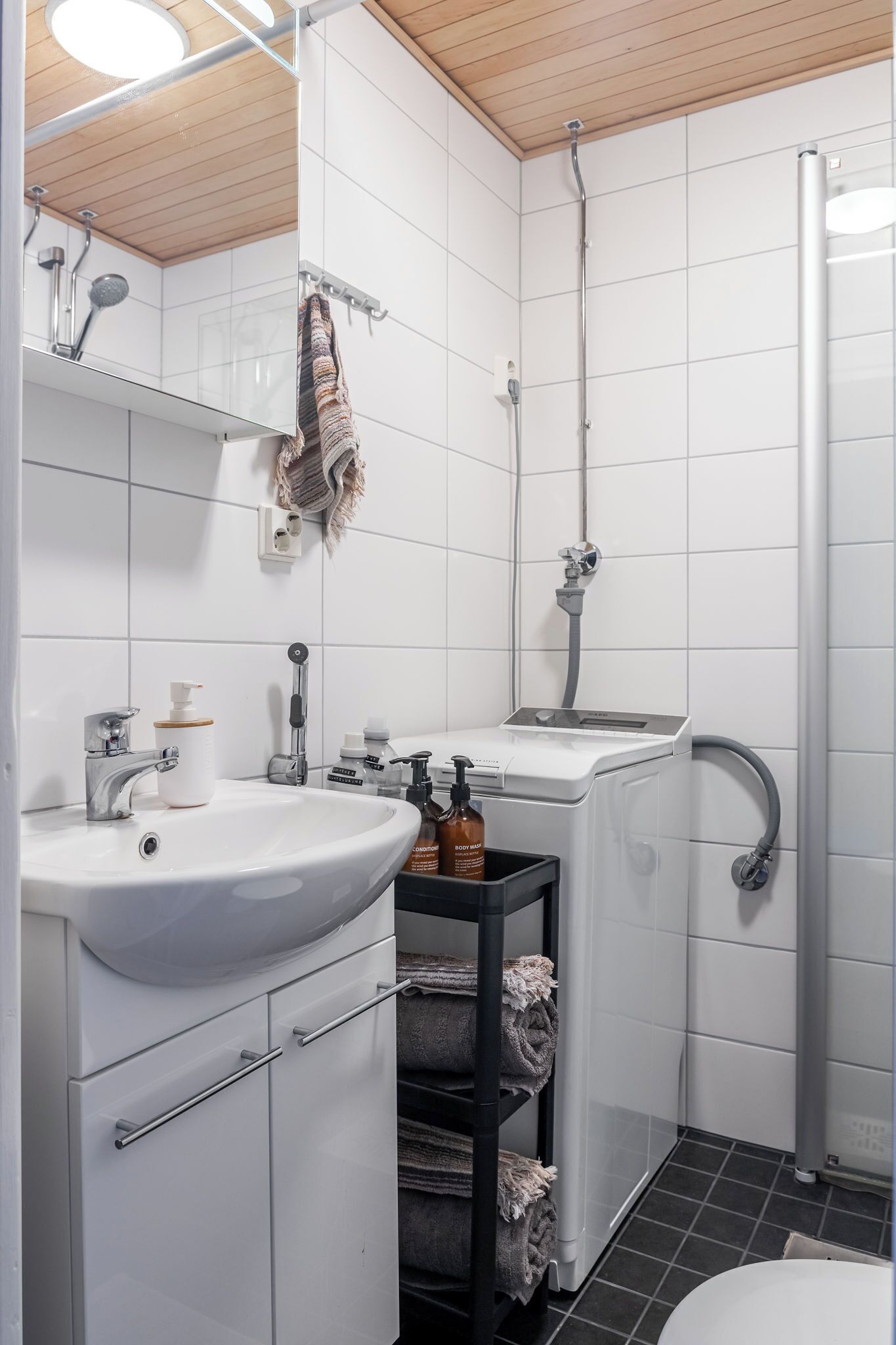 Superior studio, uitzicht op de stad | Badkamer | Een bidet, handdoeken
