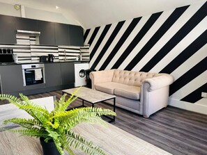 Smart TV - Brighton City Seafront 1 Bedroom Flat BN167PRE02 (Brighton and Hove)