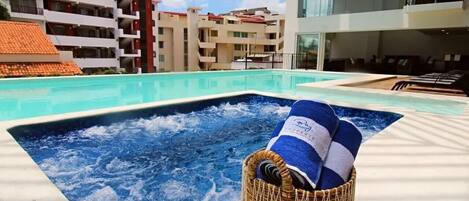 Outdoor pool, a heated pool