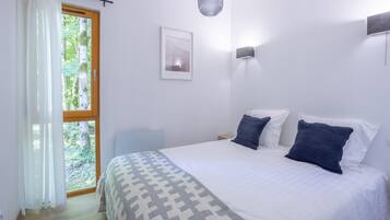2 bedrooms, free WiFi, bed sheets