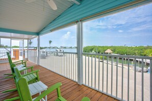 Terrace/patio - Charming 3-bedroom 2-bathroom house with Boat Ramp and Dockage in Marathon (Marathon)