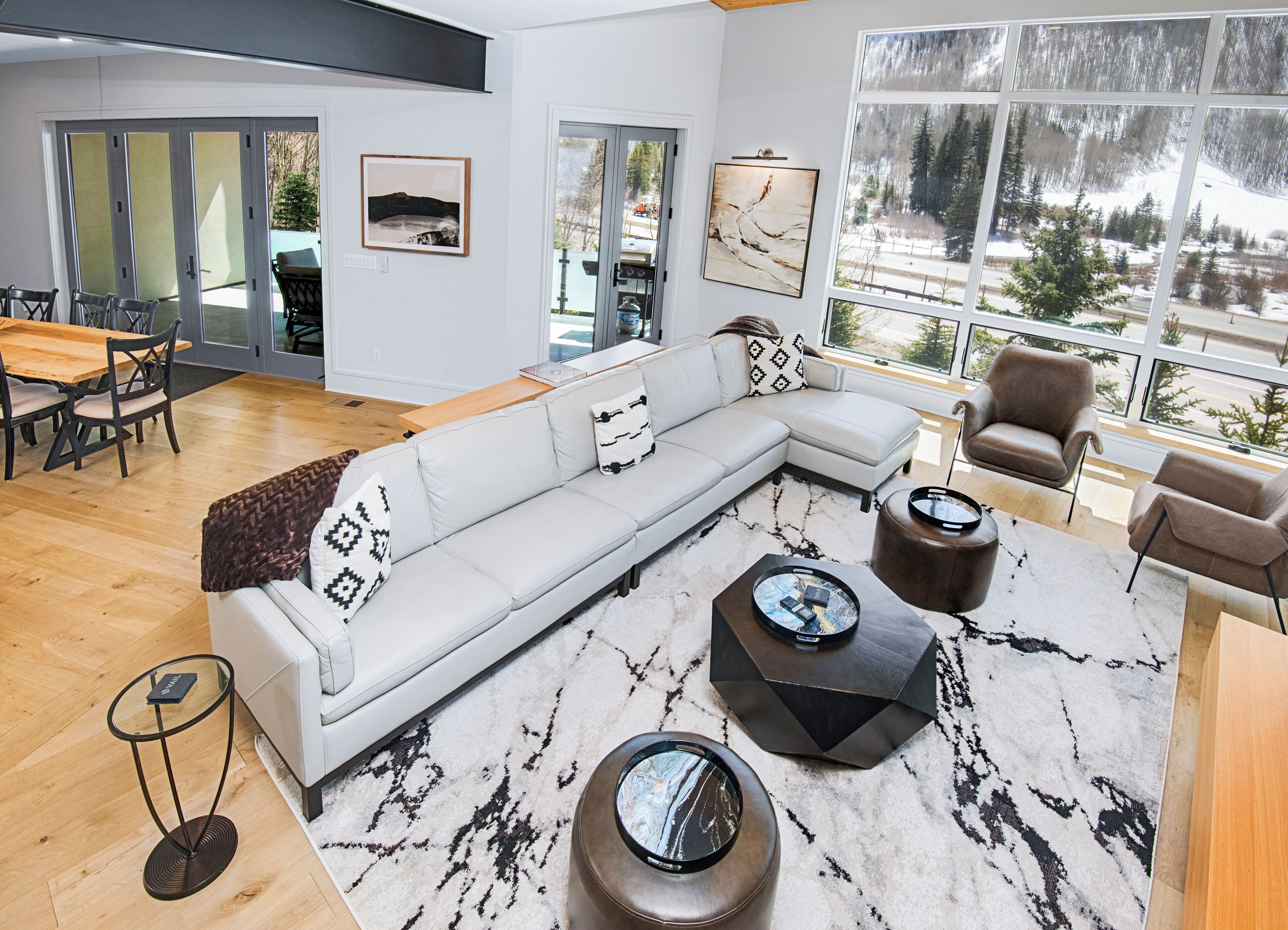 New Vail Chalet. 5 Br, 5 Bath. Spectacular Views Easy Access To Free Shuttle Bus - Vail, CO