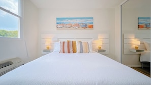 3 bedrooms, desk, iron/ironing board, travel crib