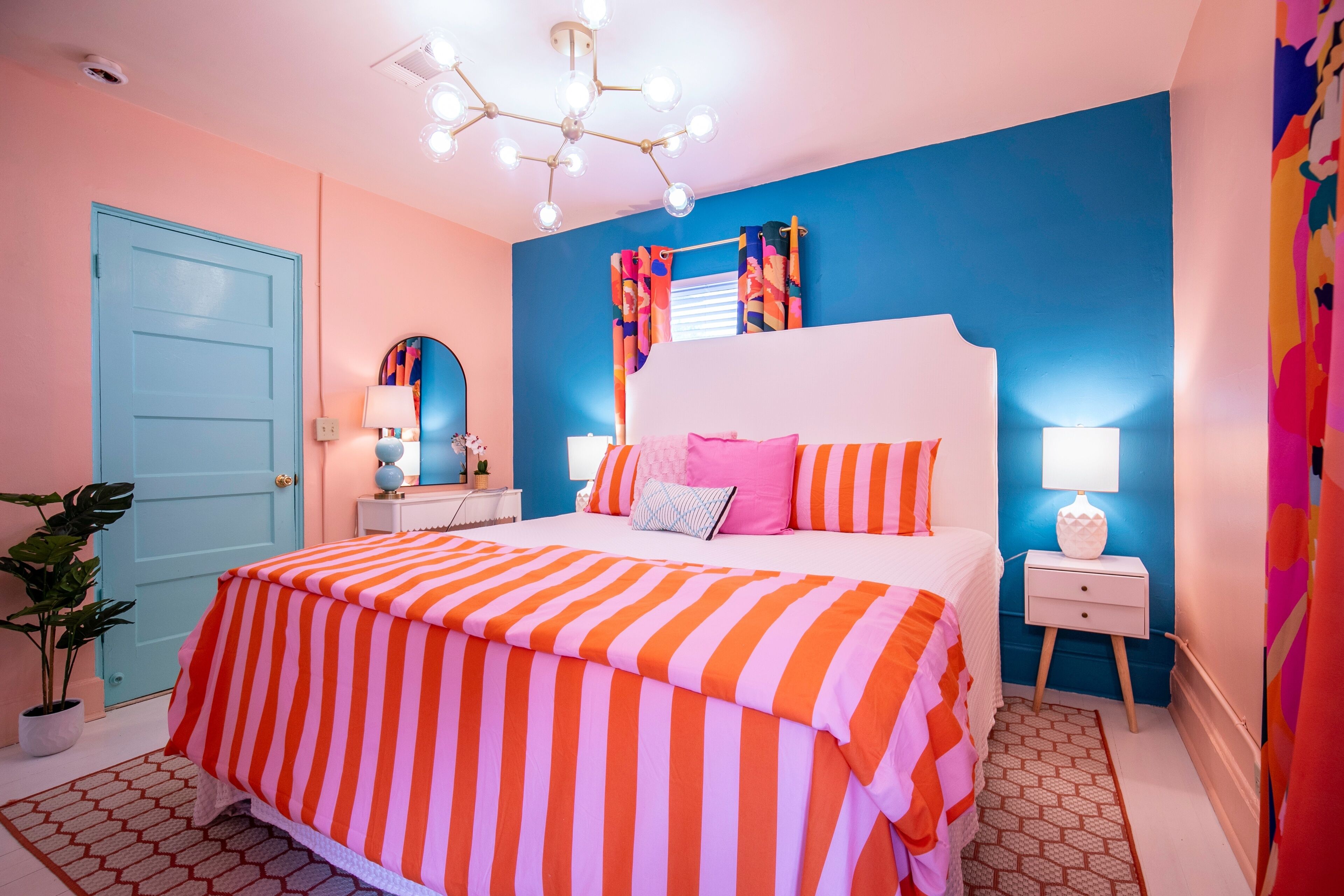 2 bedrooms, iron/ironing board, Internet, bed sheets