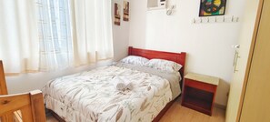 2 室のベッドルーム、アイロン / アイロン台、WiFi、ベッドシーツ