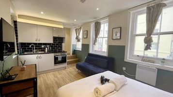 1 bedroom, iron/ironing board, free WiFi, bed sheets