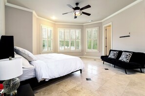 8 bedrooms, iron/ironing board, WiFi, bed sheets