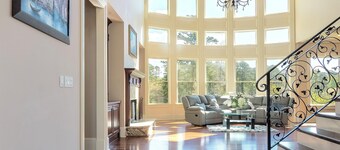 Luxury Lakefront-Theatre-Huge Yard-Mins to DT ATL