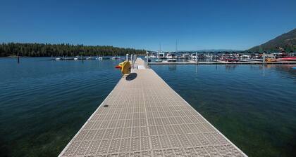 Lakefront - 2 Bedroom