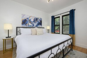 4 bedrooms, iron/ironing board, free WiFi, bed sheets