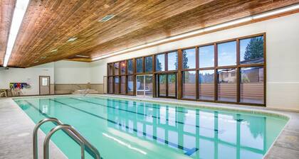 2 Bedroom with Water View