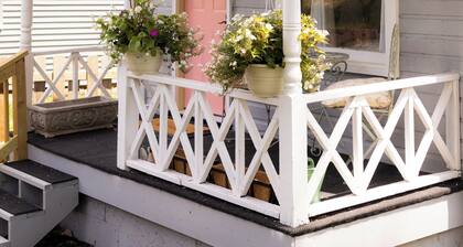 South-O Fairy House
LOCATION LOCATION!