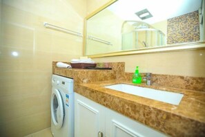 Bathroom - Kaiweina Hotel (Shengtai Road Subway Station Store) (Nanjing)