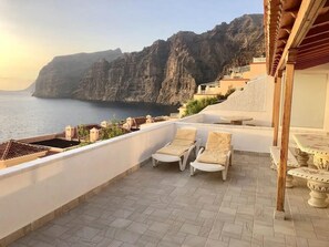 Terrace/patio - Villas Los Gigantes by EstrelladelNorte (Santiago del Teide)