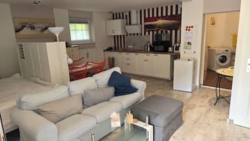 Smart TV, DVD player, ping pong, music library