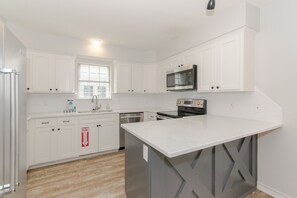 Private kitchen - Awesome Beach house with Private boardwalk in Port Aransas  (Port Aransas)