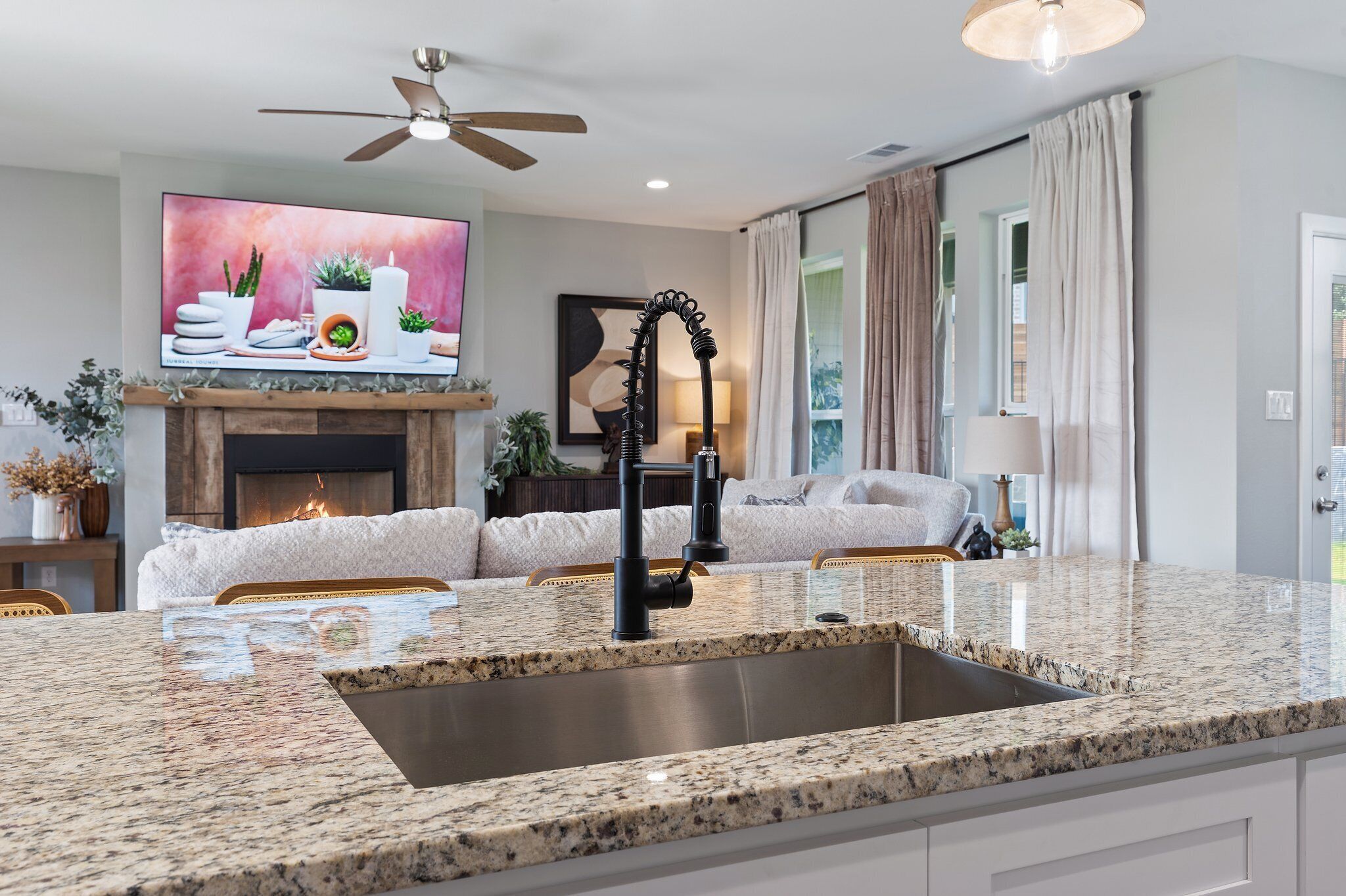 New Cozy Luxe Rockwall Retreat Minutes To Lakes, Downtown & Shops! - Rockwall