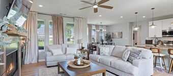 New Cozy Luxe Rockwall Retreat Minutes to Lakes, Downtown & Shops!