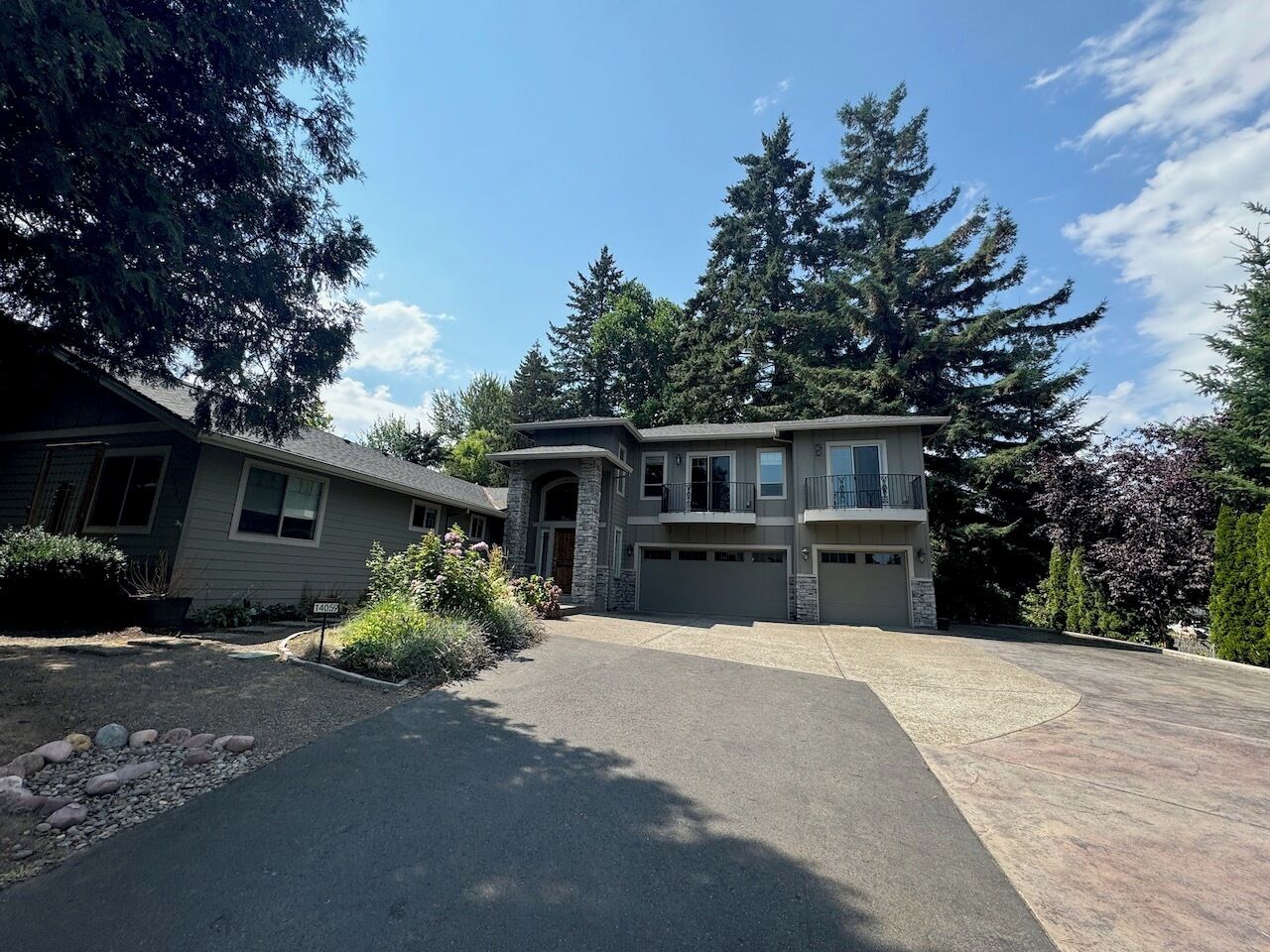 Spacious 5-bedroom house in Tigard, OR Extended Stays Welcome