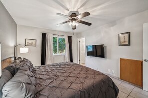 3 bedrooms, WiFi, bed sheets