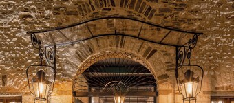 สโตส์ โฮเทล