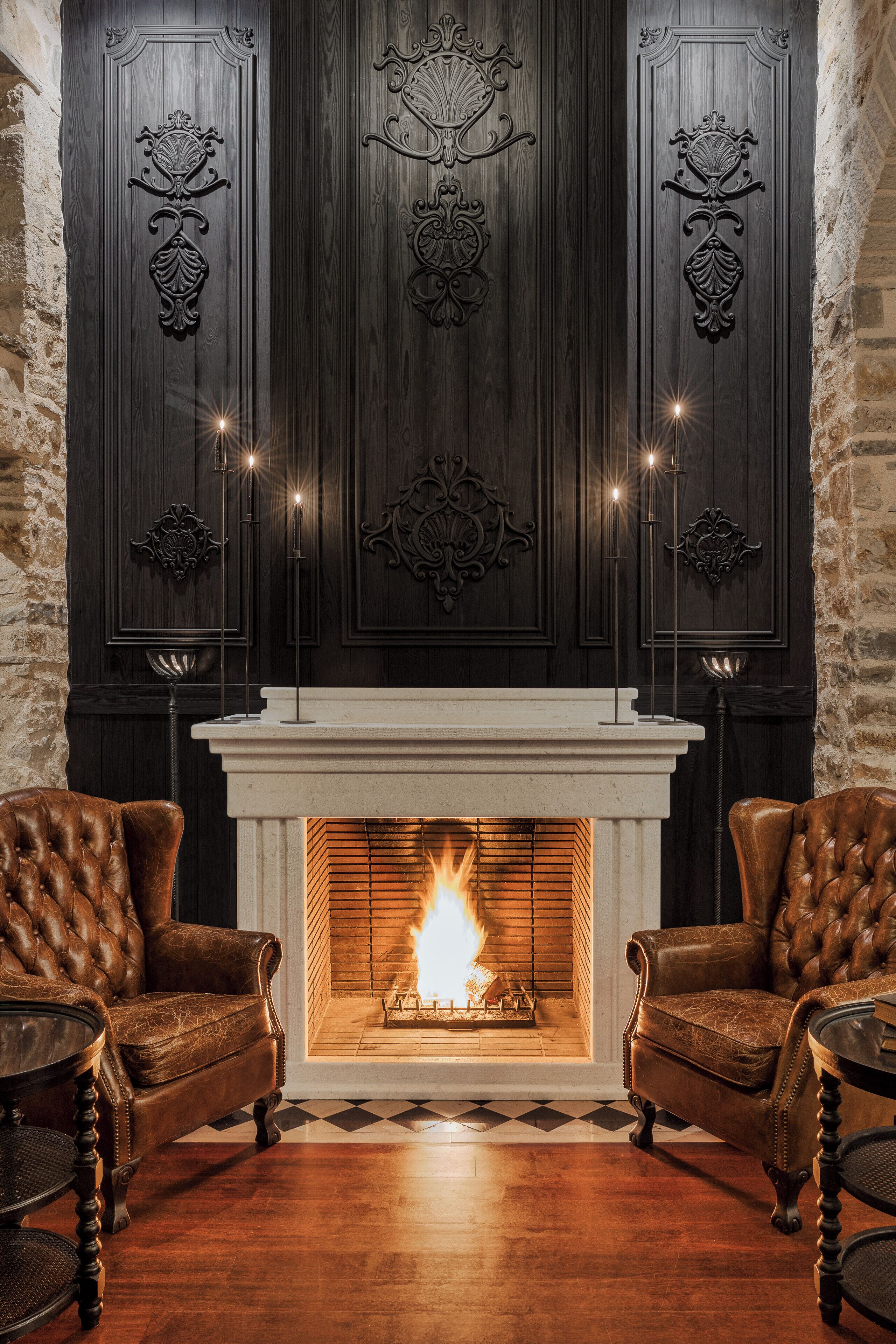 Serveert ontbijt, lunch, diner, Griekse gerechten 