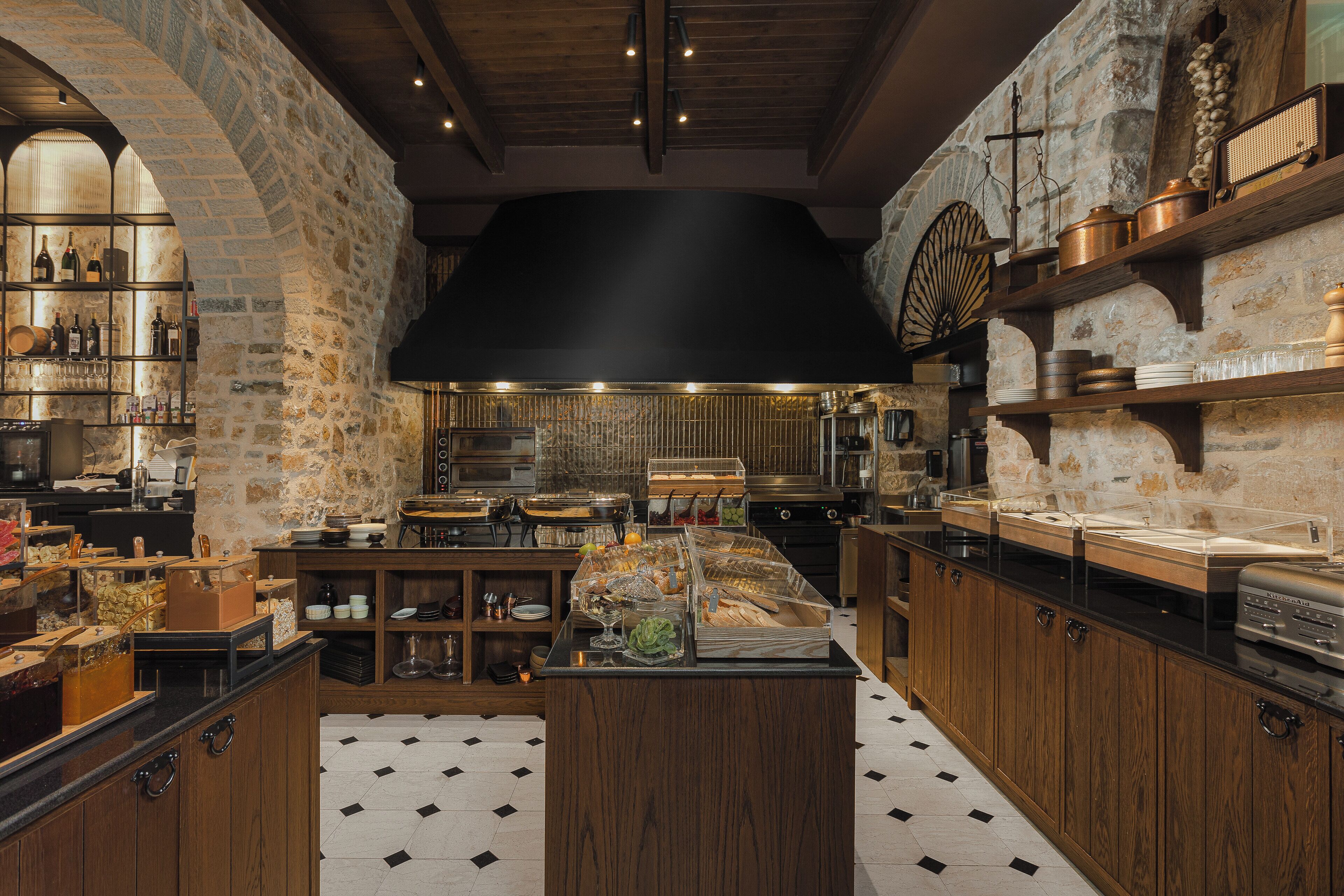 Daily buffet breakfast (EUR 20 per person)