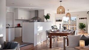 Interior - The Cottage at Lake Werona (Werona)