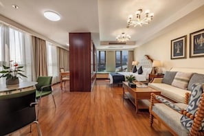 Room - Ice Dream Fantasy Hotel (Hengdian Film and Television City Pedestrian Street) (Dongyang)