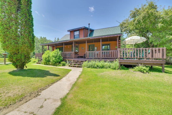 Mio Vacation Rental | 3BR | 2BA | 2,300 Sq Ft | Stairs to Enter
