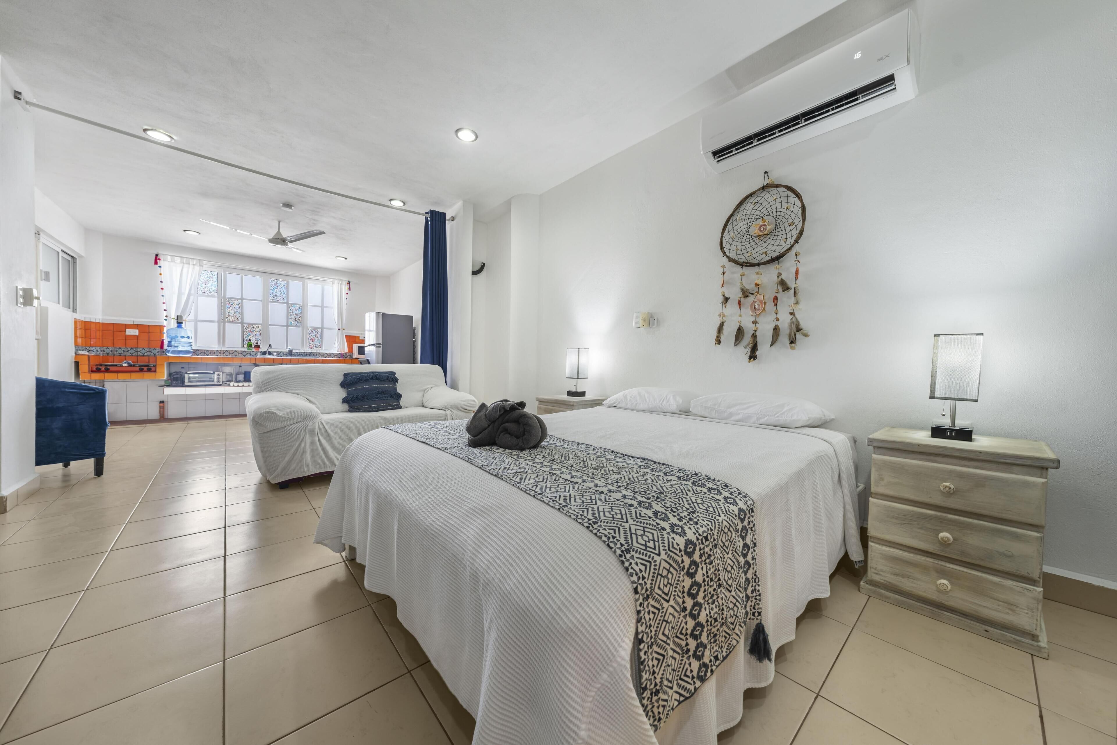 1 quarto, Wi-Fi de cortesia, roupa de cama