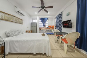 1 bedroom, free WiFi, bed sheets