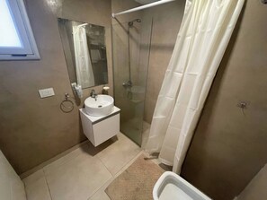 Apartment, 1 Bedroom, Smoking, Balcony | Bathroom amenities - Modern Studio With Balcony in the Heart of Buenos Aires (Buenos Aires)