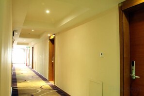 Unclassified image, 2 of 29, button - Weistin Hotel (Taishan)