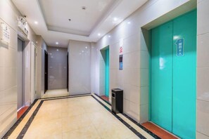 Unclassified image, 4 of 29, button - Weistin Hotel (Taishan)