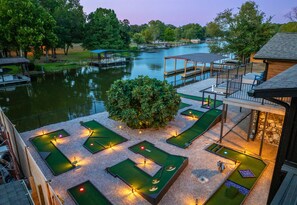 Property grounds - Lakeside Retreat with Pool, Game Room & Family Fun (Hot Springs)