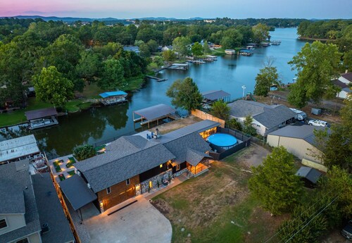 Lakeside Retreat with Pool, Game Room & Family Fun