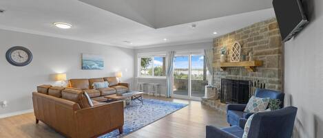 TV connectée, cheminée