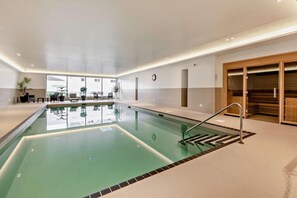 Indoor pool - 2 Bed in Woolacombe (oc-b27615) (Woolacombe)