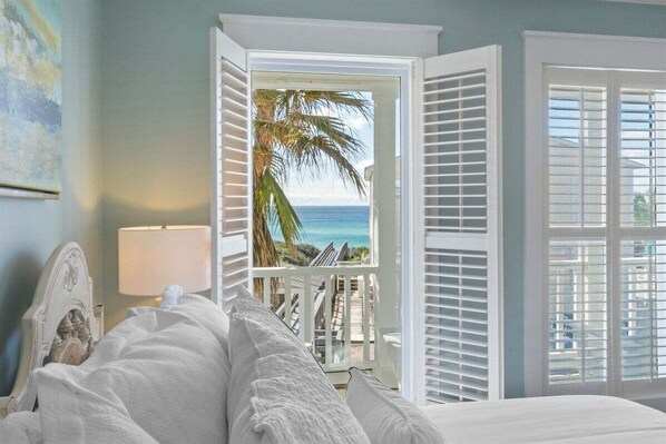 5 bedrooms, iron/ironing board, free WiFi, bed sheets