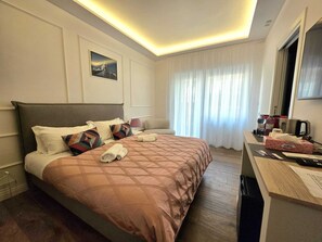Free WiFi, bed sheets - Riviera Suites Stanza 1 (Civitavecchia)