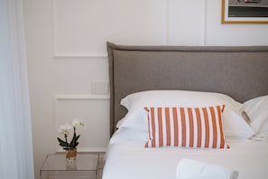 Bed sheets - Riviera Suites Stanza 3 (Civitavecchia)