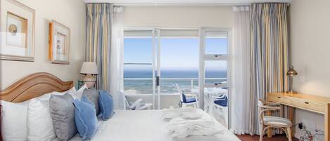 1 bedroom, desk, free WiFi, bed sheets