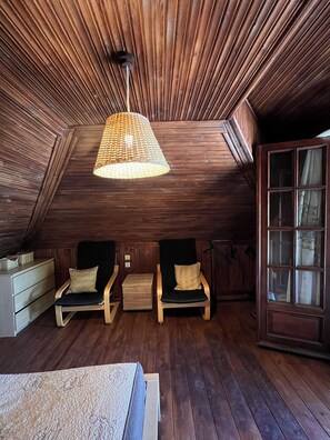 1 bedroom, iron/ironing board, travel crib, WiFi