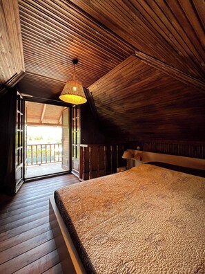 1 bedroom, iron/ironing board, travel cot, WiFi